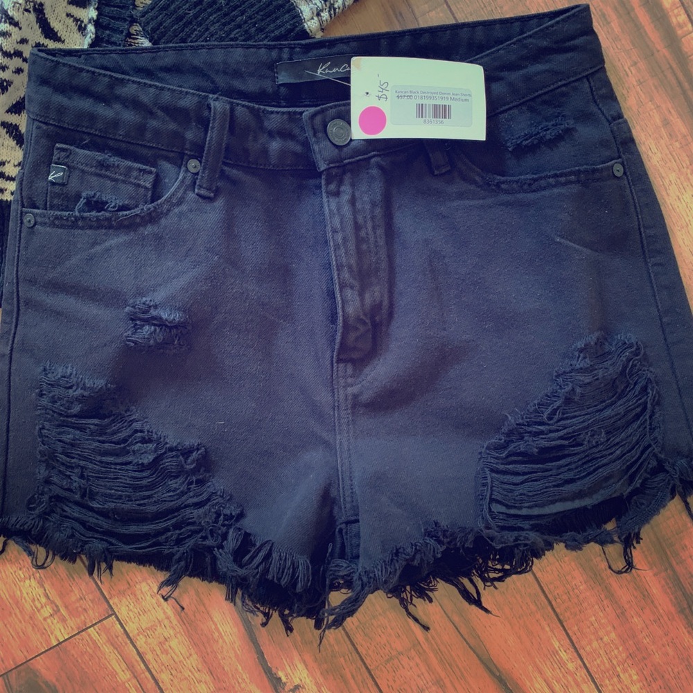 Kancan high waist black shorts! Size (medium5/6/7)